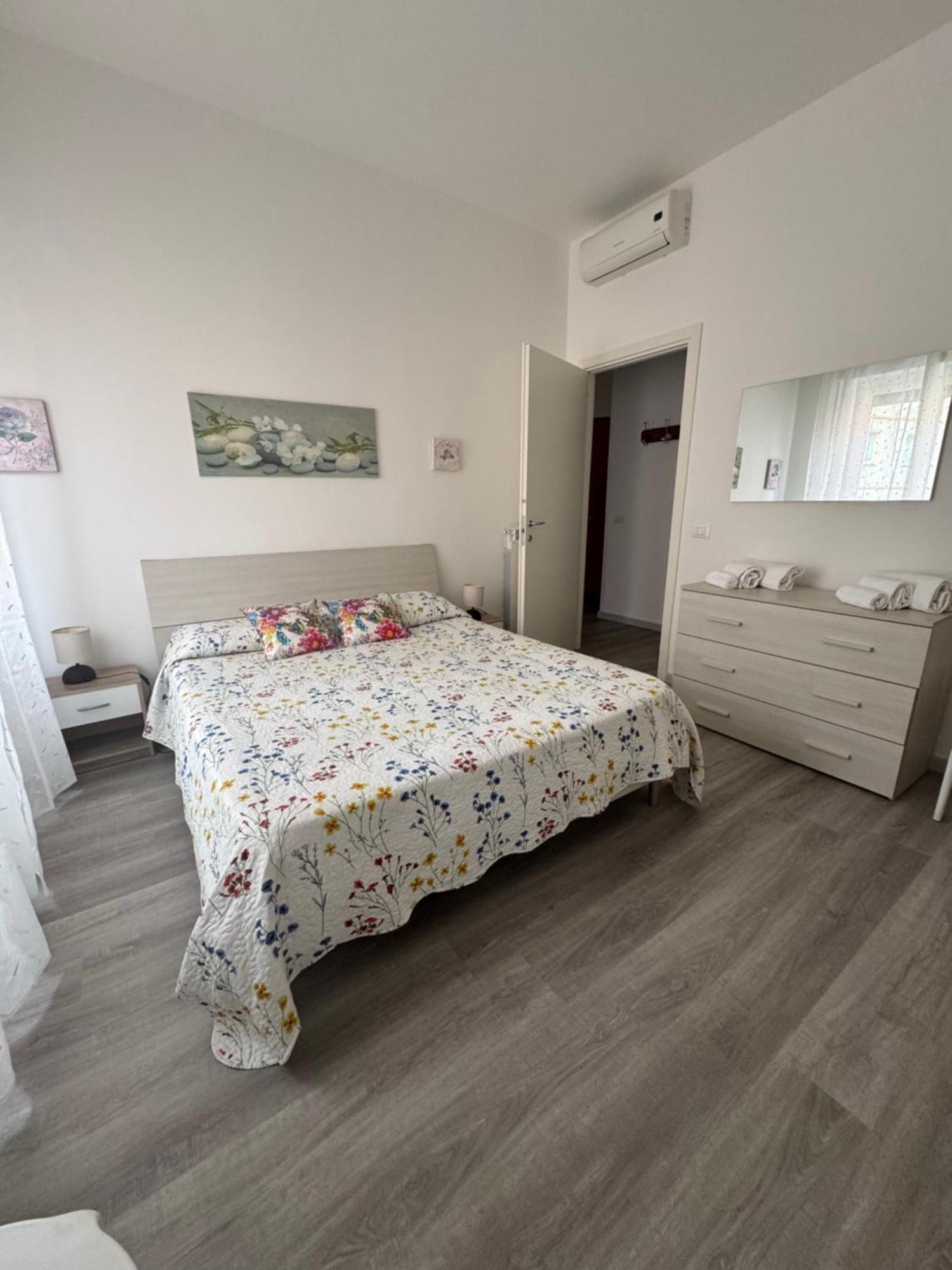 Sunnyhouse Apartment ซานตา มาร์เกอริตา ลีกูเร ภายนอก รูปภาพ